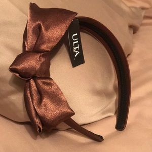 NWT Headband w/ Bow